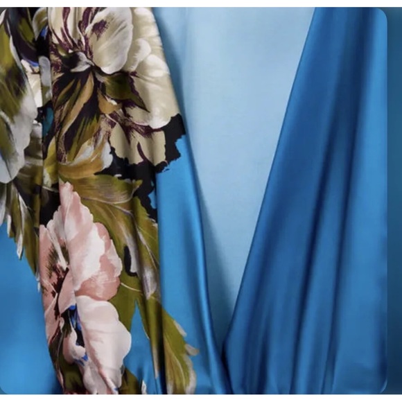 BNWTZARA SS21 BLUISH FLORAL WRAP DRESS 8866/327 Medium - Picture 4 of 7